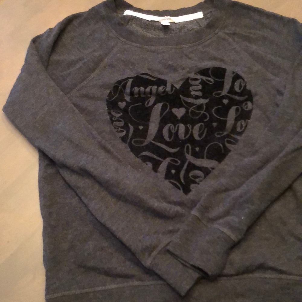 Adorable VS crew neck sweatshirt!!!!